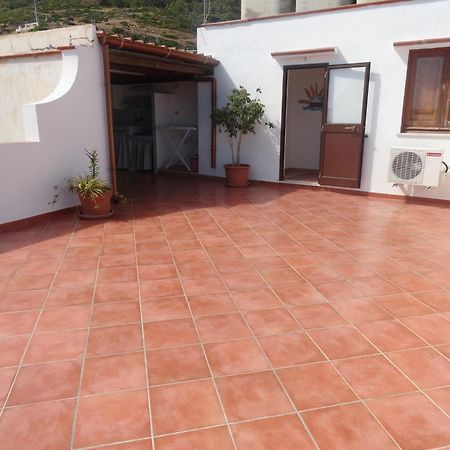 Ferienwohnung Il Cortile Di Eolo Marettimo Exterior foto