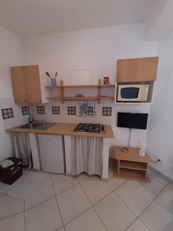 Ferienwohnung Il Cortile Di Eolo Marettimo Exterior foto